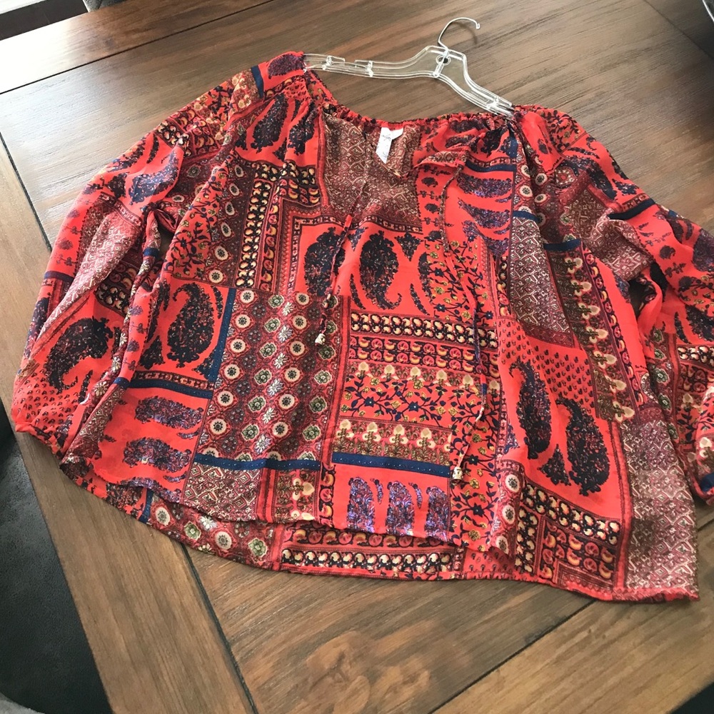 Red boho blouse 🌷